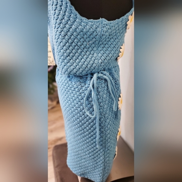 2 Piece Crochet Skirt/Crop Top Set - Picture 11 of 12